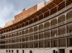 Frontón Beti Jai con una exhibición de pelota vasca