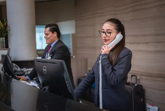 empleo hostelería recepción