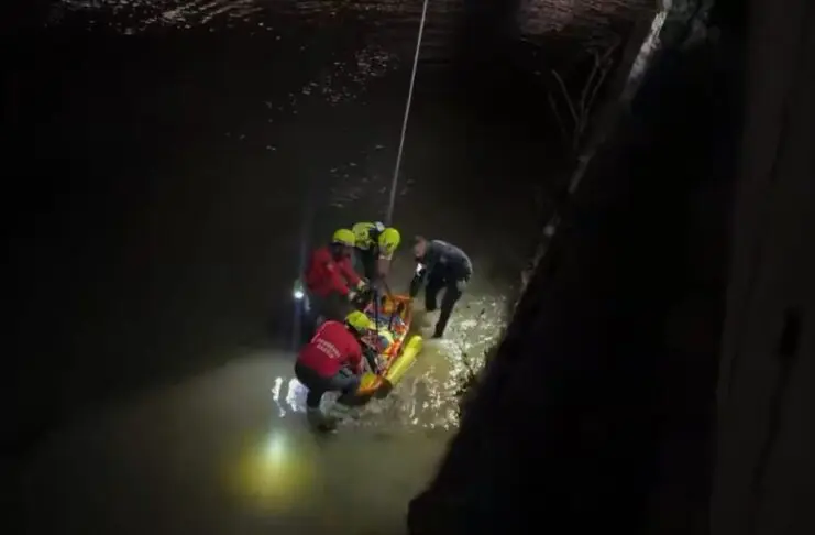 Rescate de una mujer en el río Manzanares