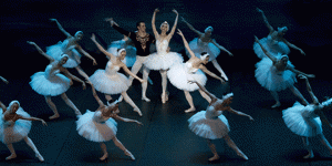 'El Lago de los Cisnes' llega al Teatro Lope de Vega con el Ballet Ruso.