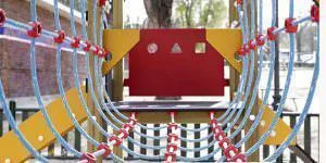Nuevos elementos de juego más accesibles en los parques infantiles de Madrid
