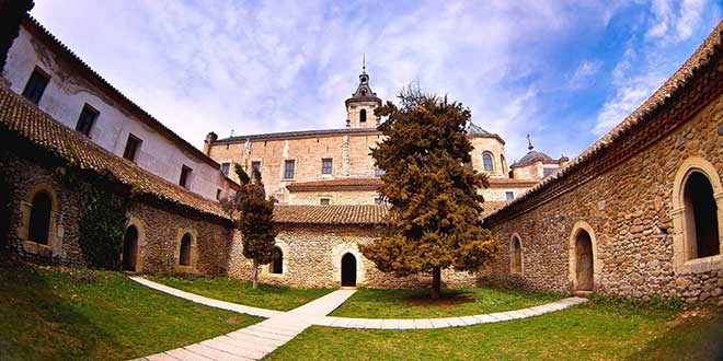 Monasterio Santa Maria de El Paular patio zona monástica