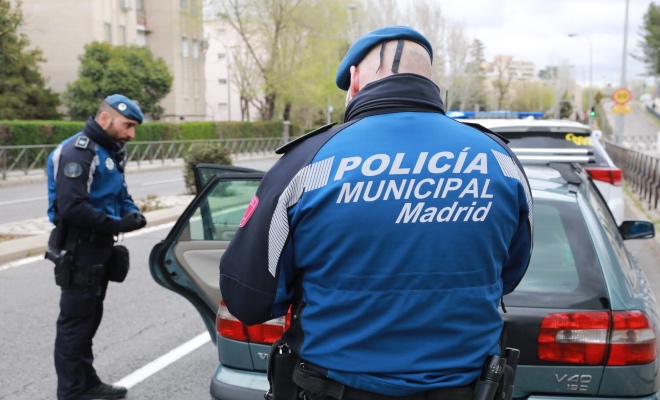 Polícia municipal controles de carretera
