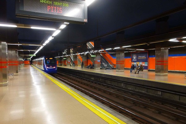Obras Línea 8 metro madrid