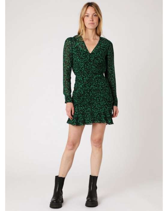 tendencias moda femenina 2023 vestido verde