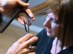 Cortando flequillo en Sonia Atanes Hair Beauty