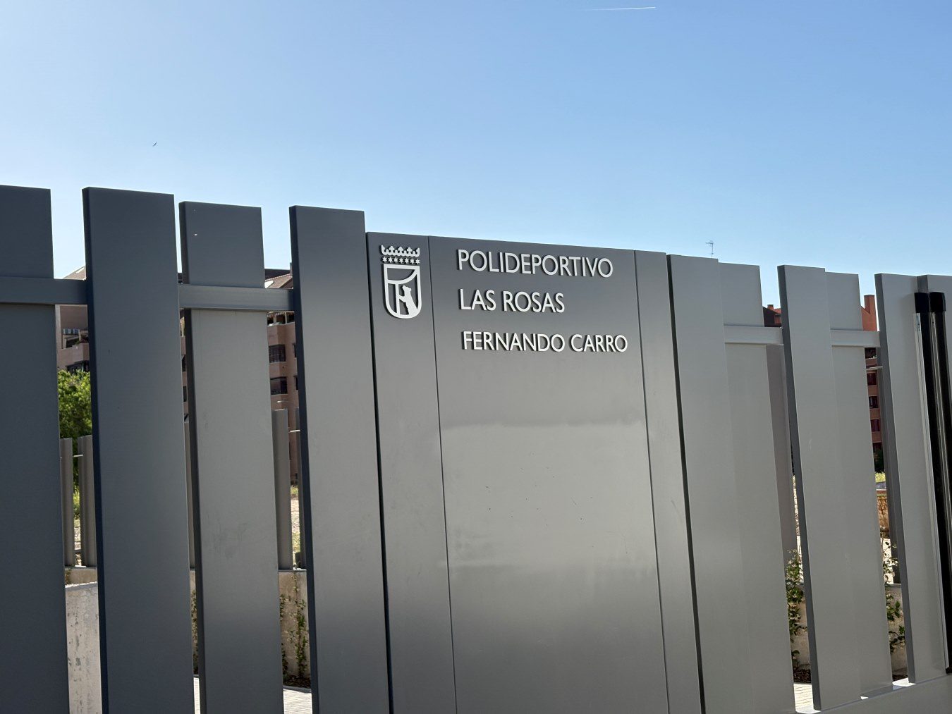 polideportivo las rosas cartel