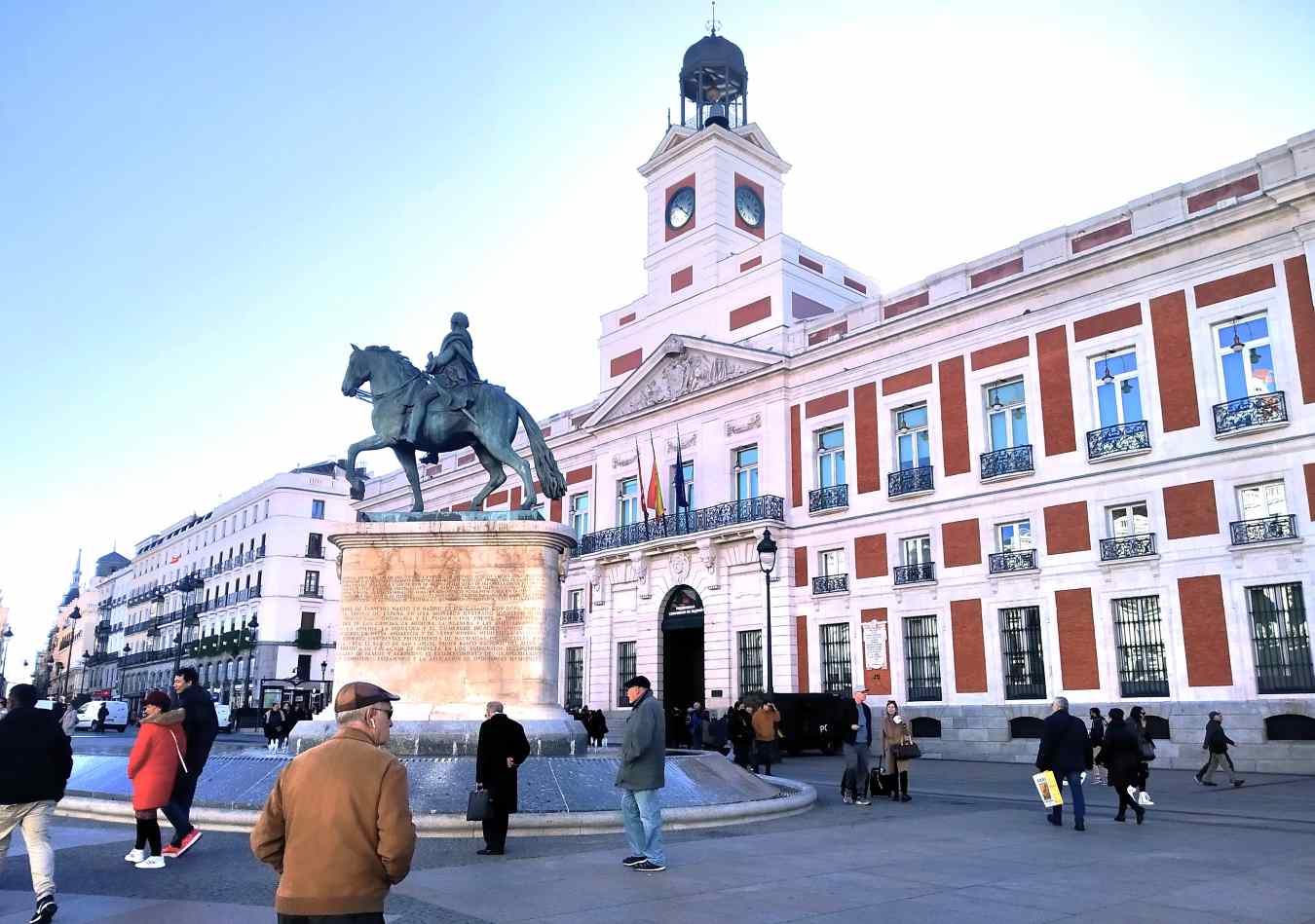 Toldos en la Puerta del Sol