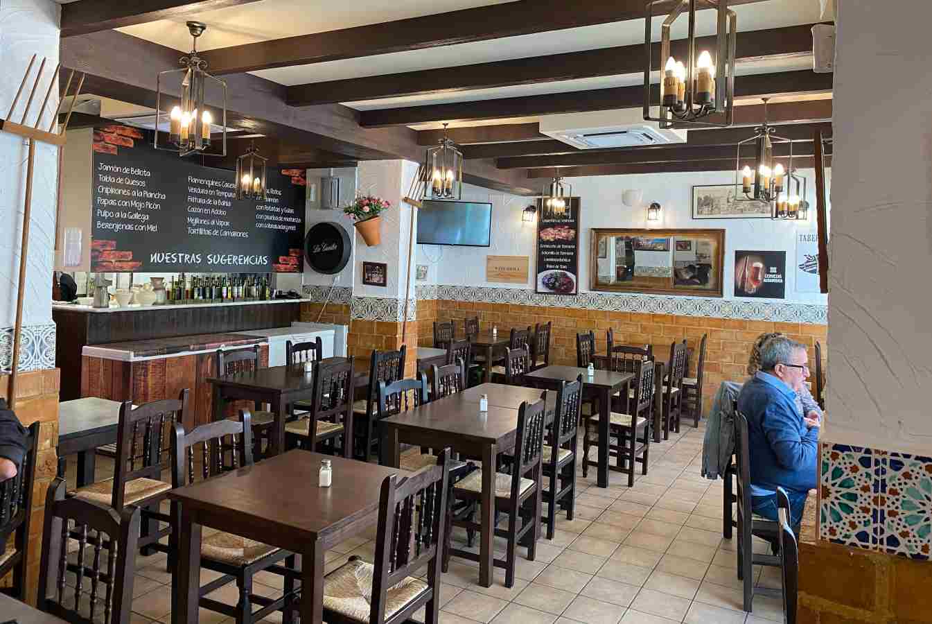 taberna andaluza comedor restaurante benidorm