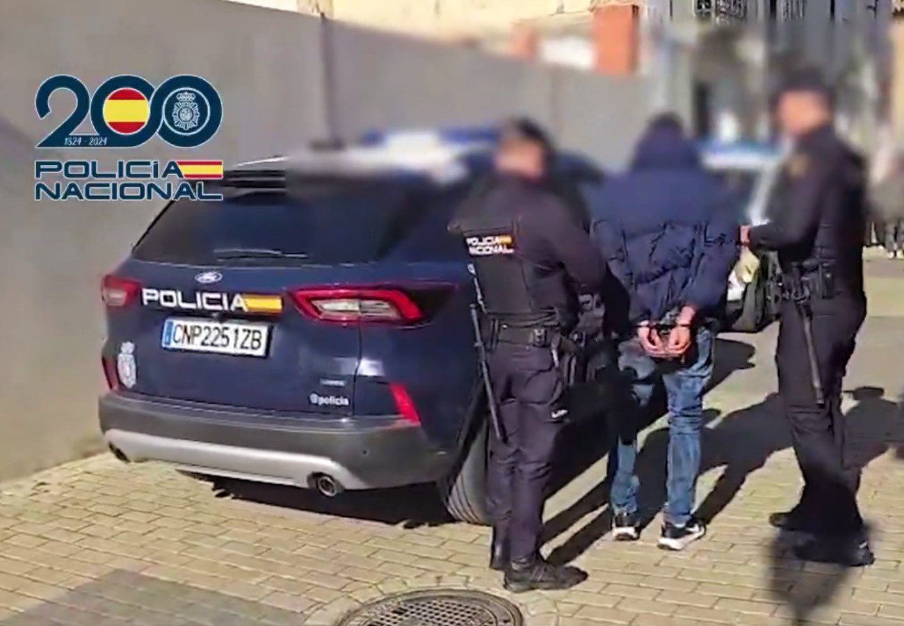 Detenido un hombre que llevaba escondido más de un año tras supuestamente apuñalar a su expareja