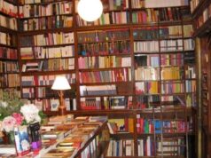 Adiós a la librería Pérgamo, la más antigua de Madrid Cierre de la librería Pérgamo