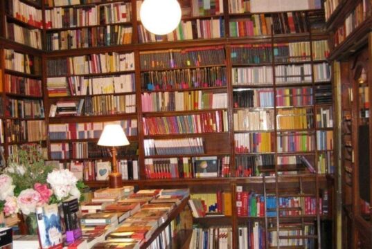Cierre de la librería Pérgamo